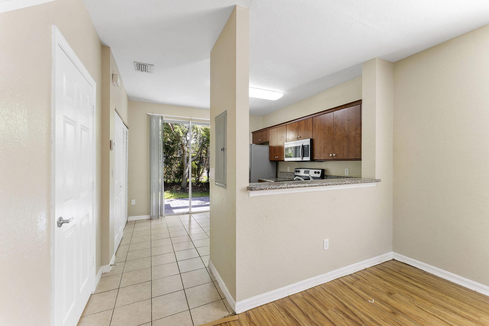 1955 Hibiscus Lane, Riviera Beach, FL 33404 photo 8