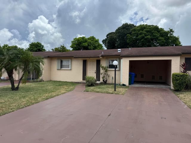 7708 Margate Boulevard C8-7, sold in Garden Patio Villas, Margate, FL