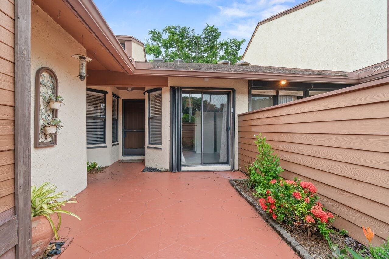 3660 Timberline Drive, West Palm Beach, FL 33406 photo 2