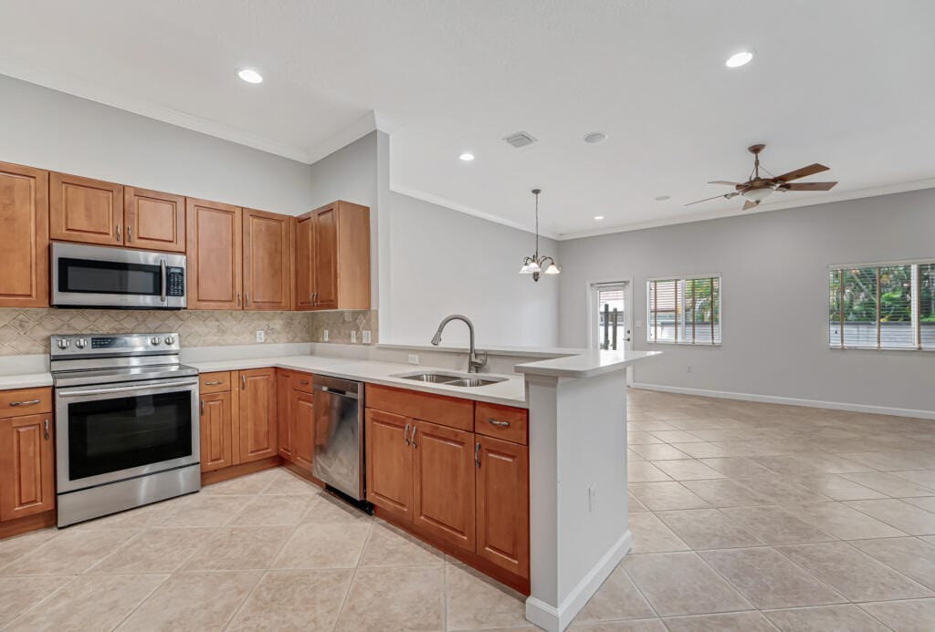 2704 Treasure Cove Circle, Dania Beach, FL 33312 photo 15