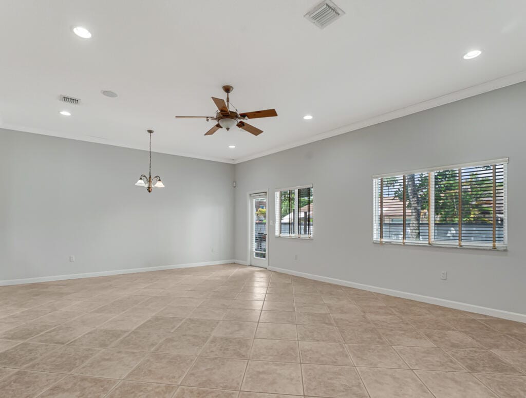 2704 Treasure Cove Circle — photo 9