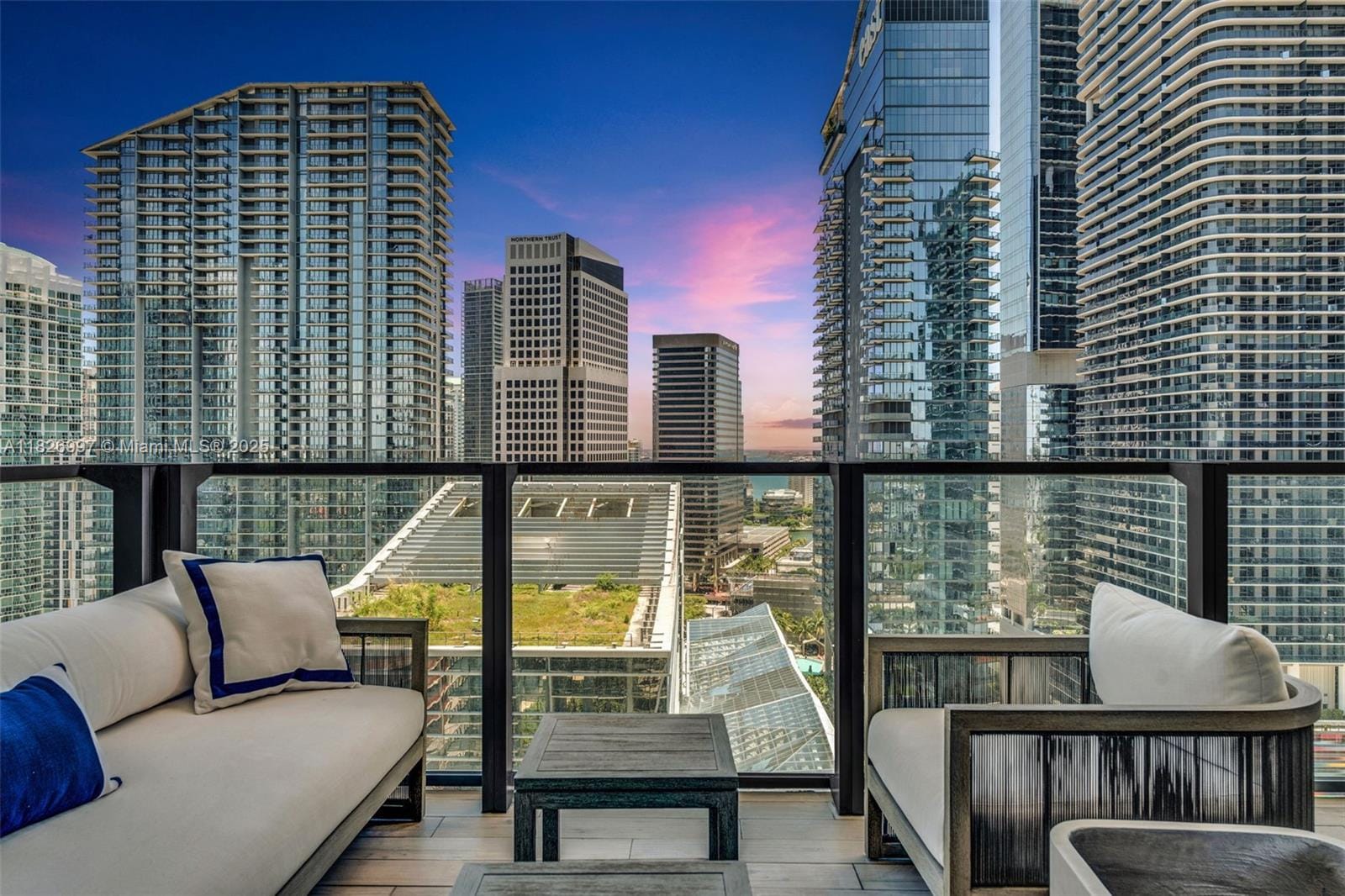 88 SW 7th Street 2107, Miami, FL 33130 photo 2