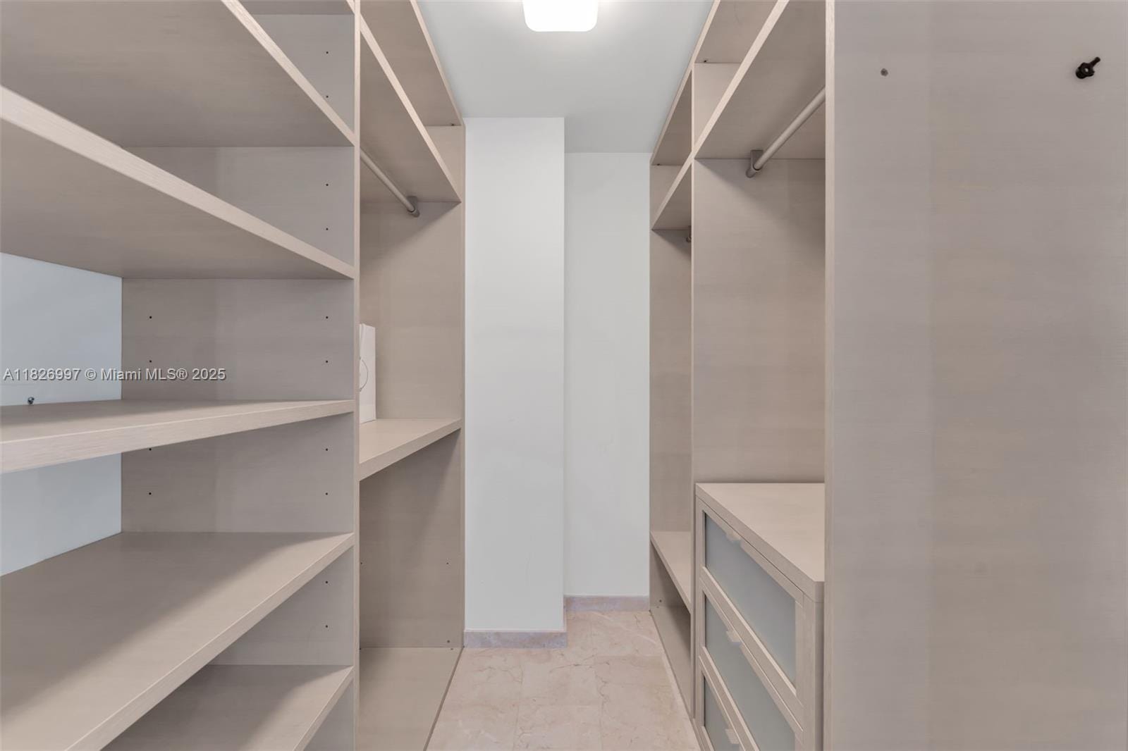 88 SW 7th Street 2107, Miami, FL 33130 photo 27