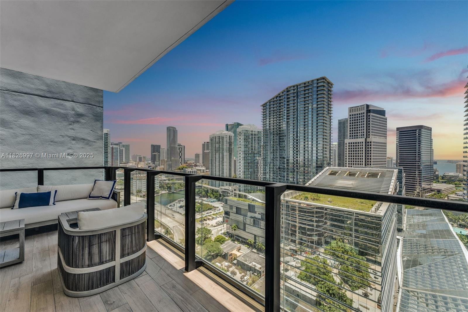 88 SW 7th Street 2107, Miami, FL 33130 photo 4
