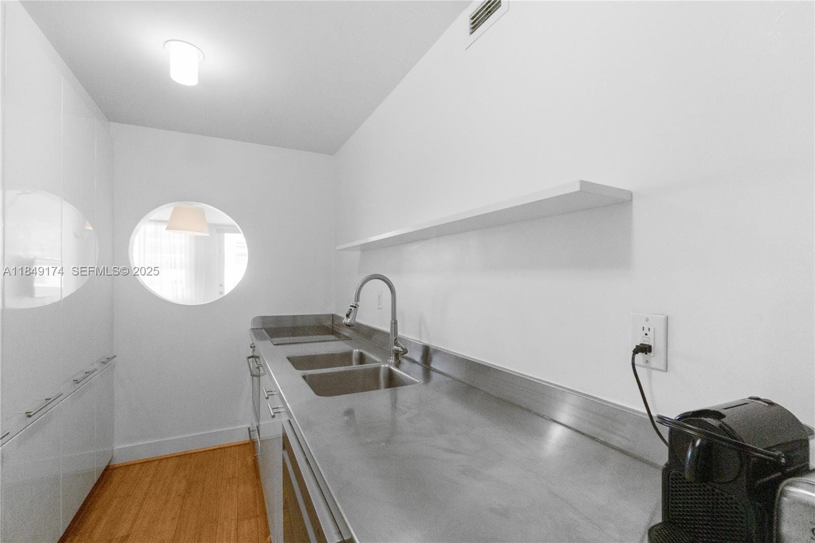 100 Lincoln Road 923 — photo 9