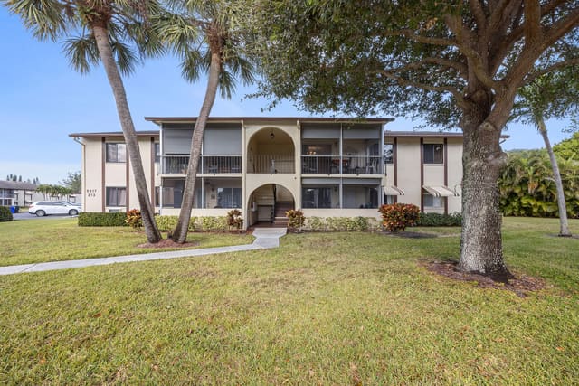 5817 La Pinata Boulevard D-2, sold in La Pinata Condo, Greenacres, FL