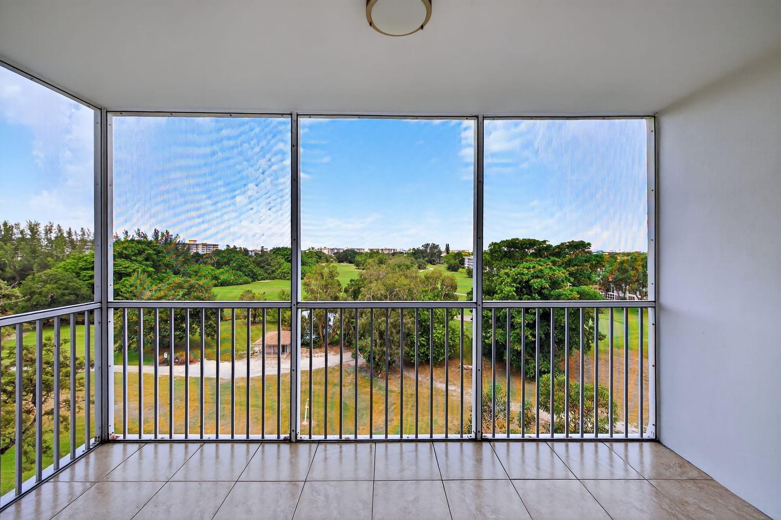 3300 N Palm Aire Drive 706 — photo 8