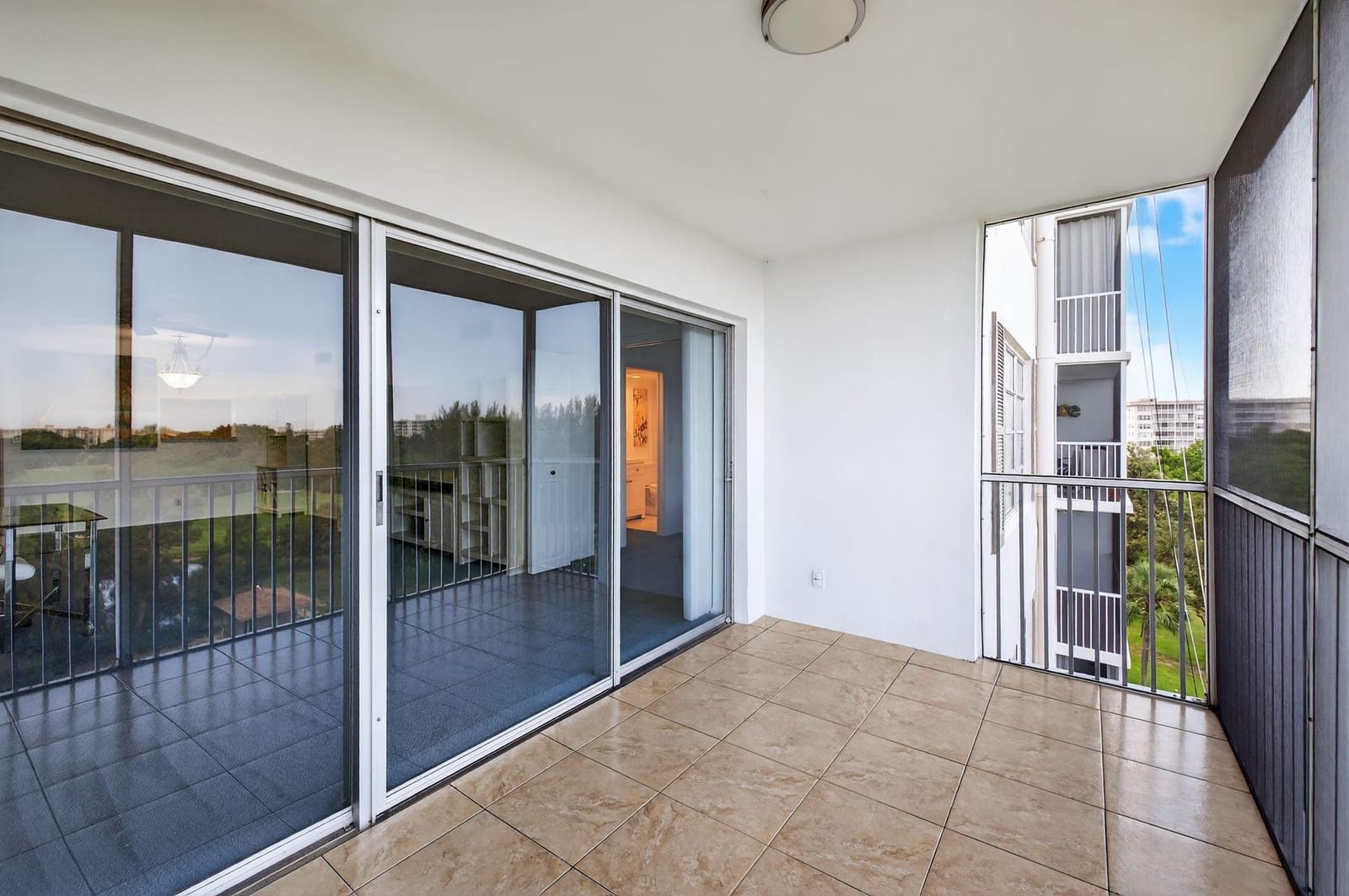 3300 N Palm Aire Drive 706 — photo 10