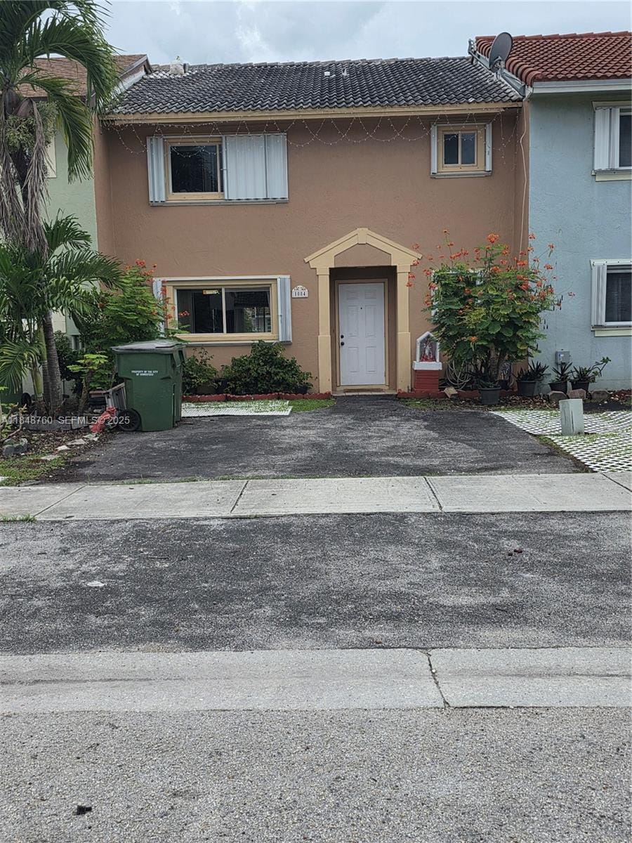 1084 SE 13th Avenue — photo 4