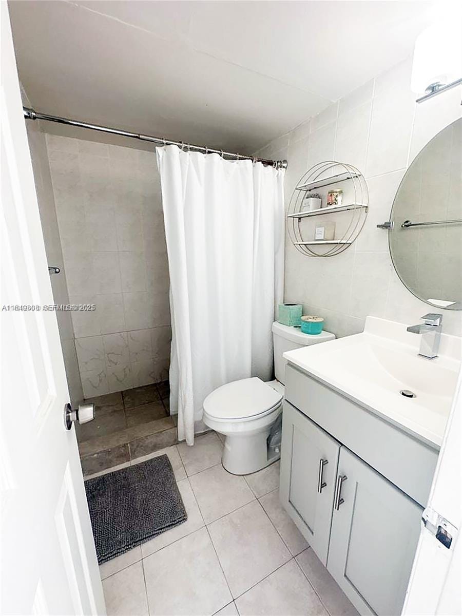 2750 NE 183rd Street 1404 — photo 7