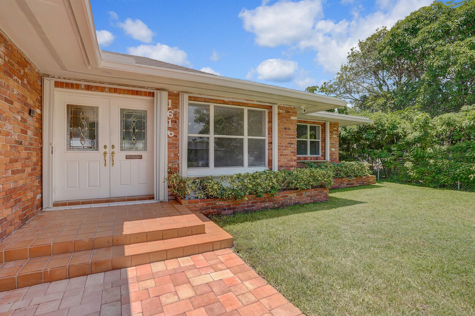 1616 39th Street, West Palm Beach, FL 33407 photo 4