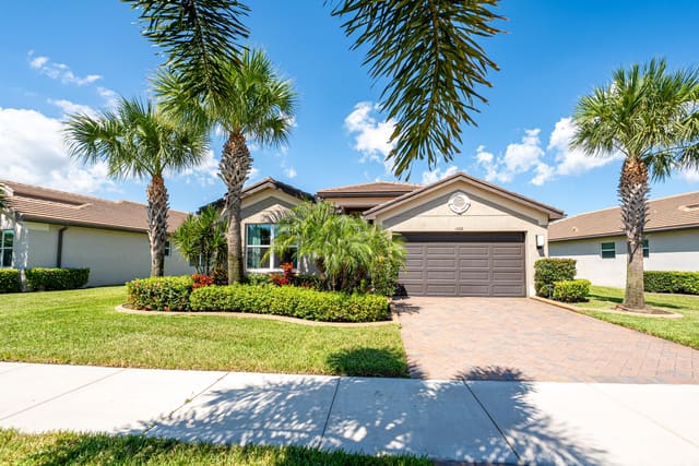 11622 SW Hawkins Terrace, Port St. Lucie, FL 34987