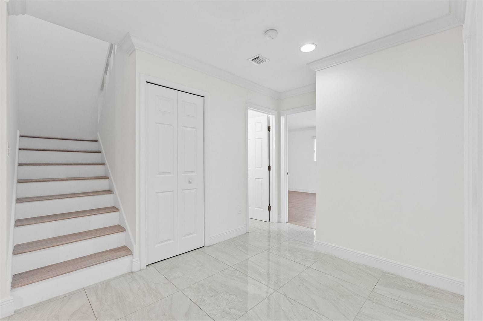 4741 Holly Lake Drive, Lake Worth, FL 33463