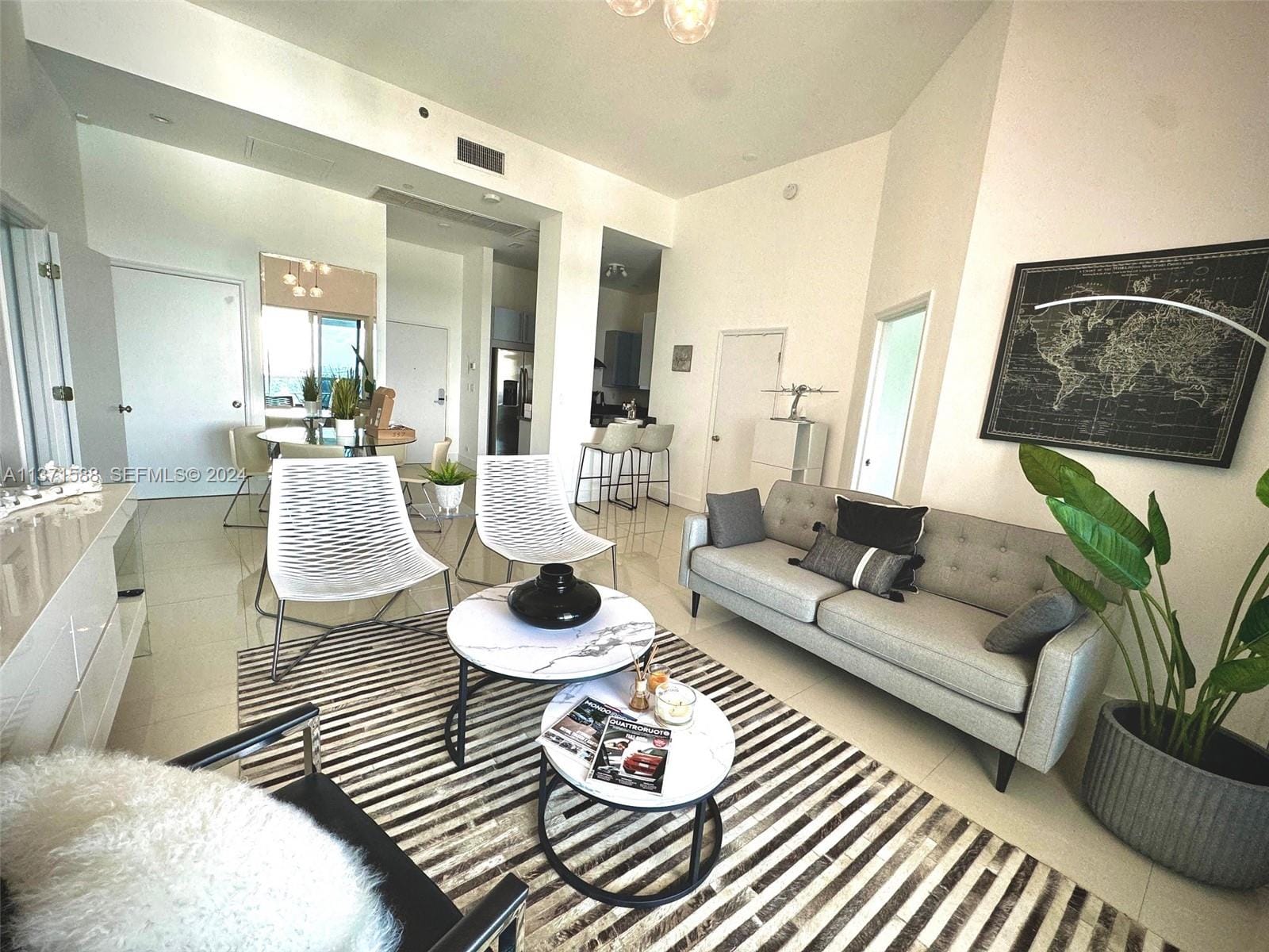 2301 Collins Avenue 1626 — photo 4