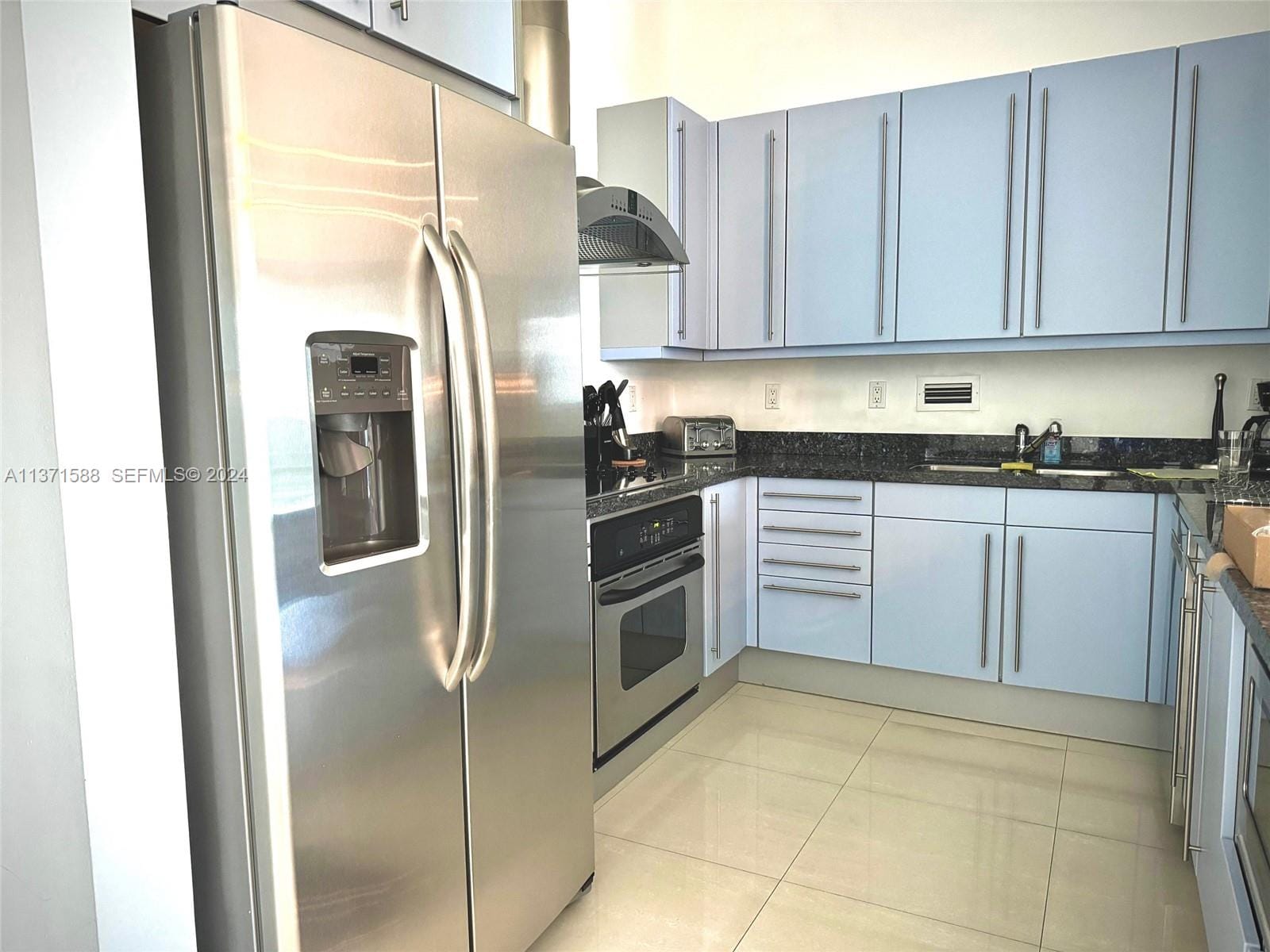 2301 Collins Avenue 1626 — photo 9