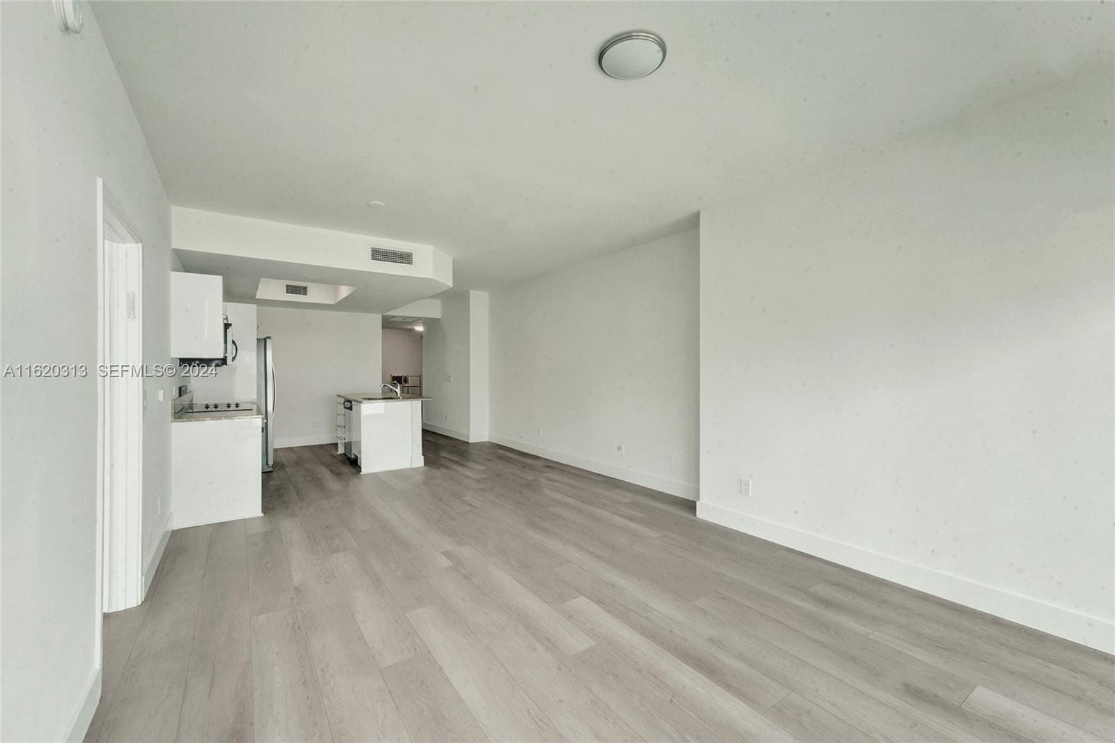 888 Biscayne Boulevard 1805, Miami, FL 33132 photo 26