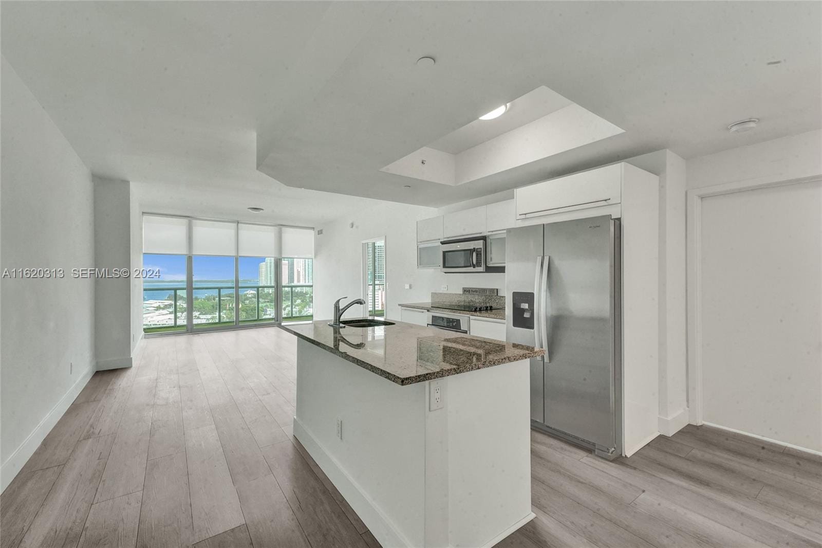 888 Biscayne Boulevard 1805, Miami, FL 33132 photo 28