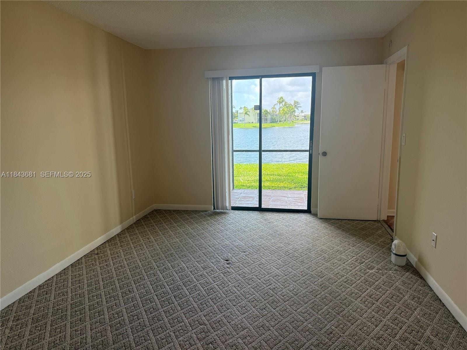 1024 S Independence Drive 1024C — photo 12