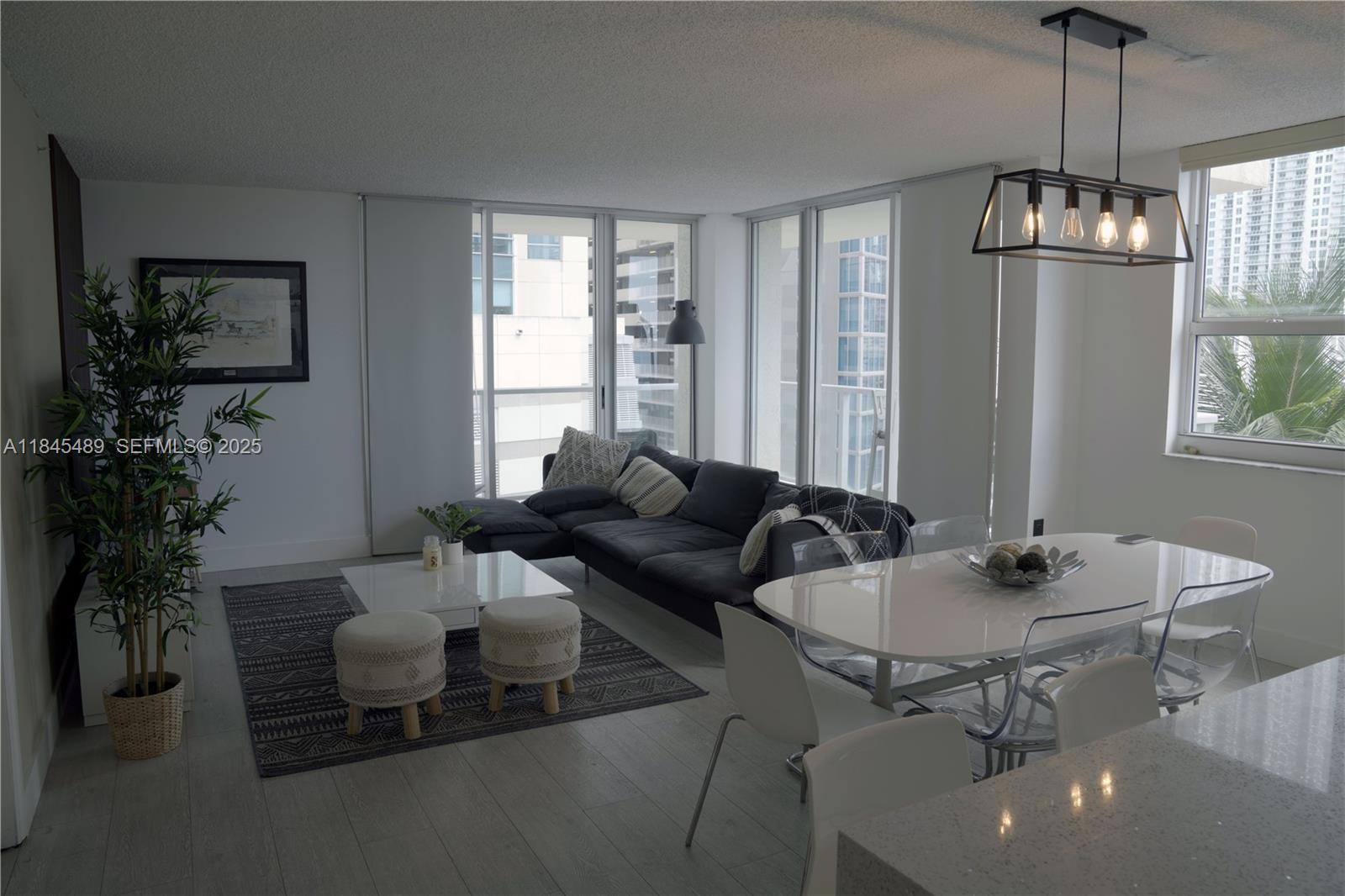 1155 Brickell Bay Drive 902, Miami, FL 33131, Miami