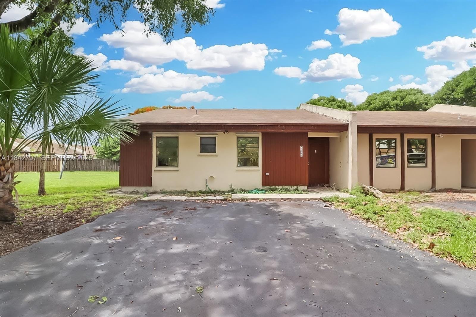 13805 SW 52nd Street, Miami, FL 33175