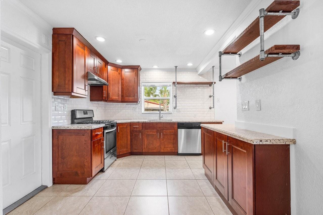 3250 SW 12th Avenue — photo 8