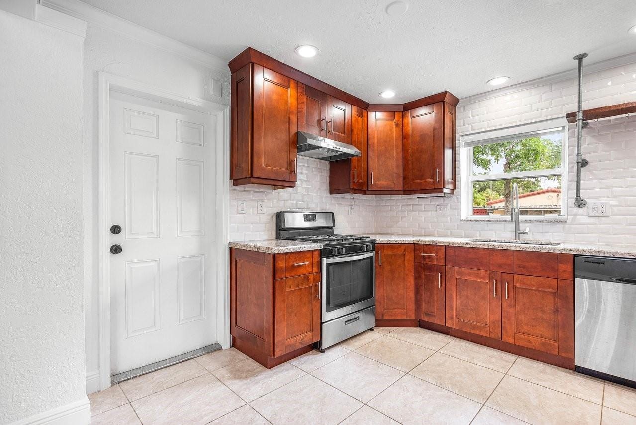 3250 SW 12th Avenue — photo 9