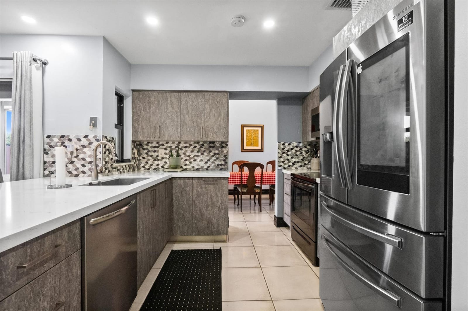 636 SW 88th Place — photo 6