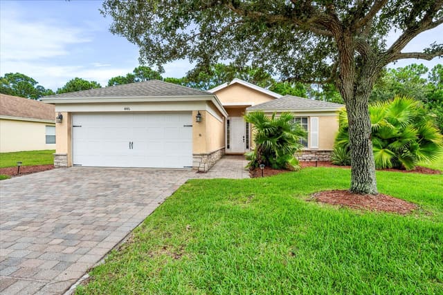 446 Lexington Avenue SW, sold in Lexington Place, Vero Beach, FL