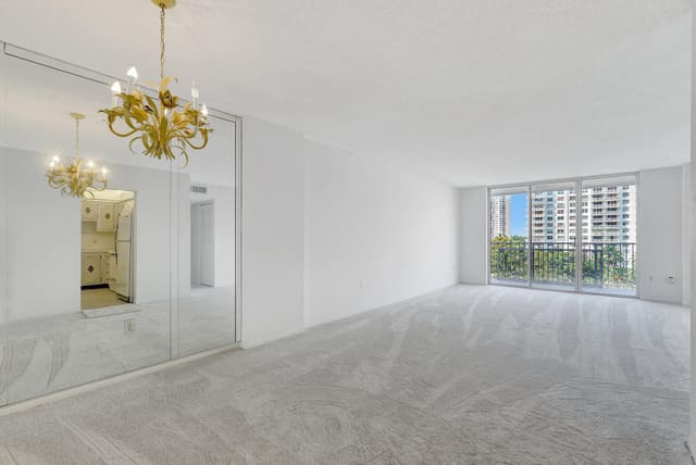 2851 NE 183rd Street 512e, sold in Admirals Port, Aventura, FL