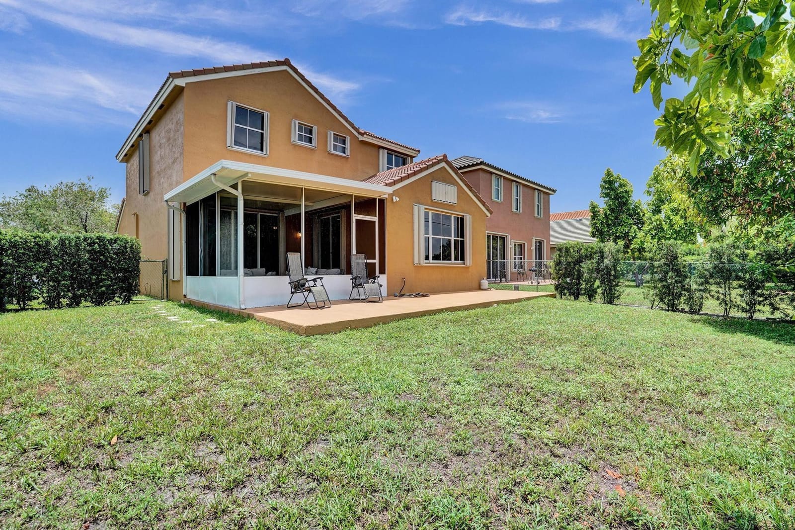 1851 NW 184th Terrace, Pembroke Pines, FL 33029