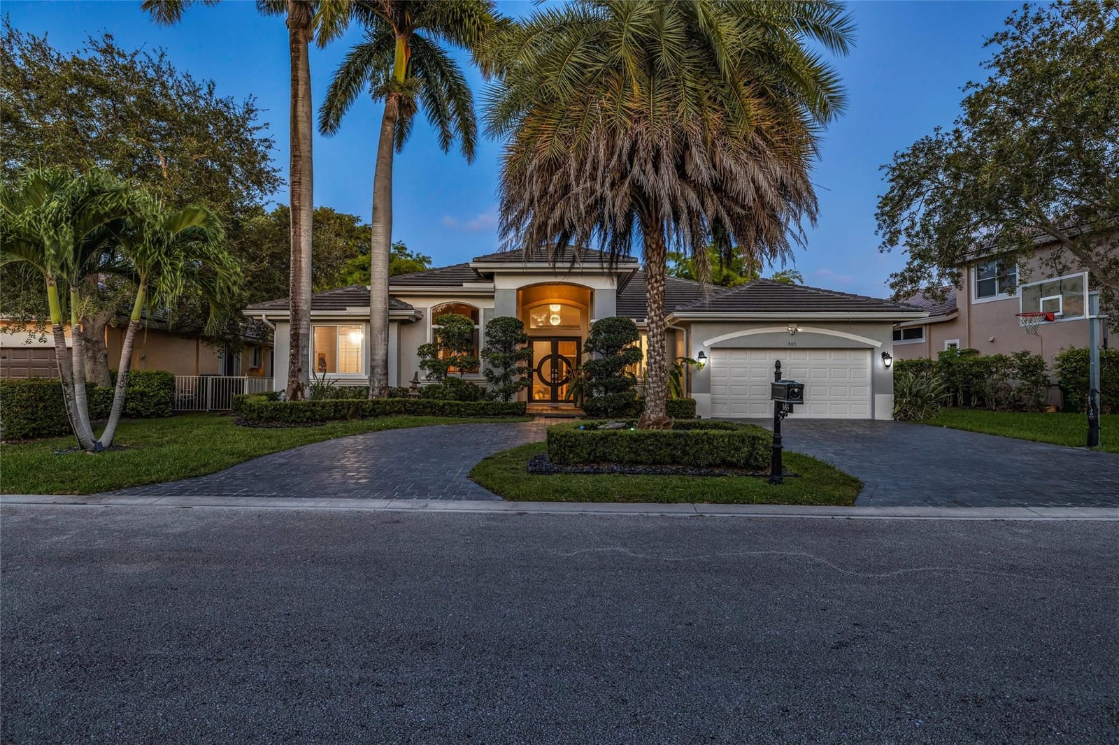 385 NW 118th Avenue, Coral Springs, FL 33071