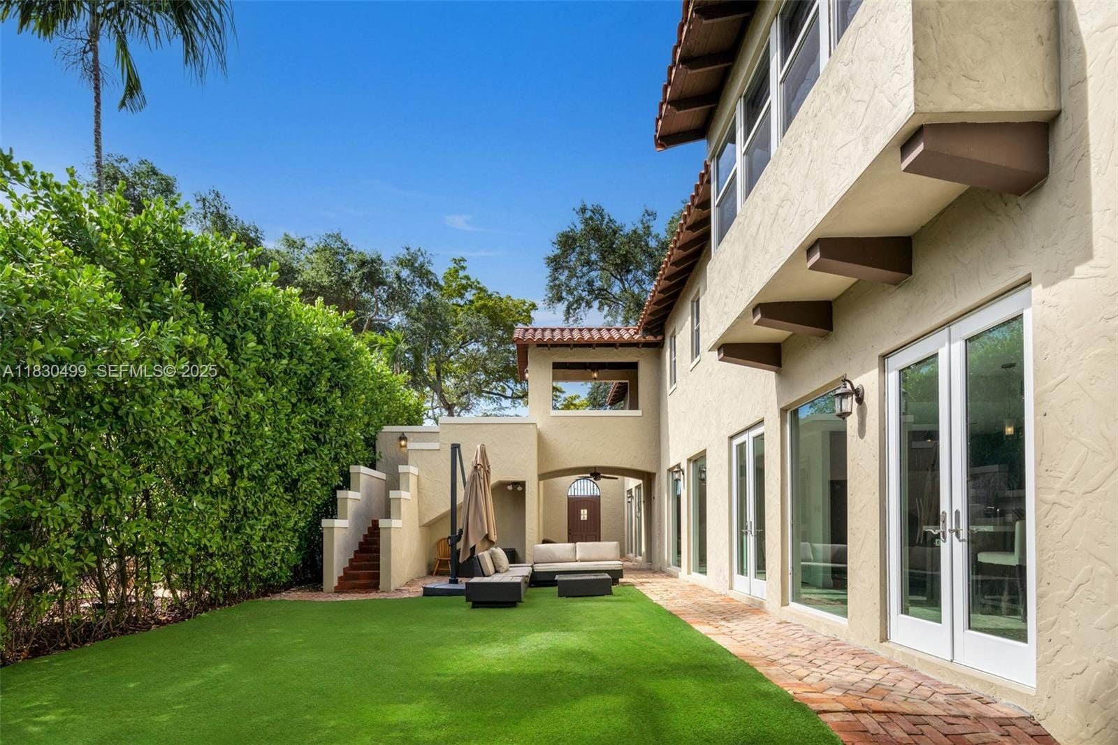 440 Rosaro Avenue, Coral Gables, FL 33146