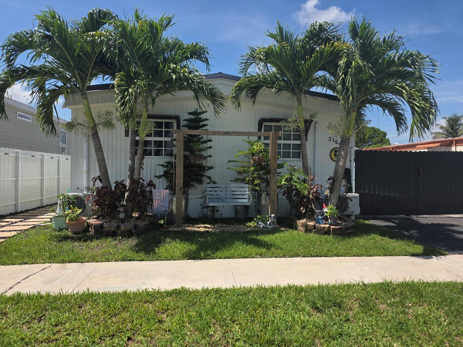 21540 NW 4th Place, Pembroke Pines, FL 33029