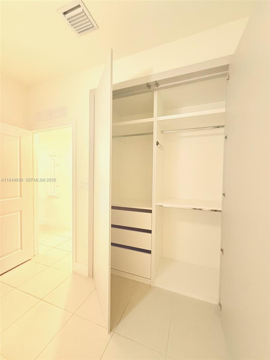 8001 NW 41st Street F-207, Doral, FL 33166 photo 16