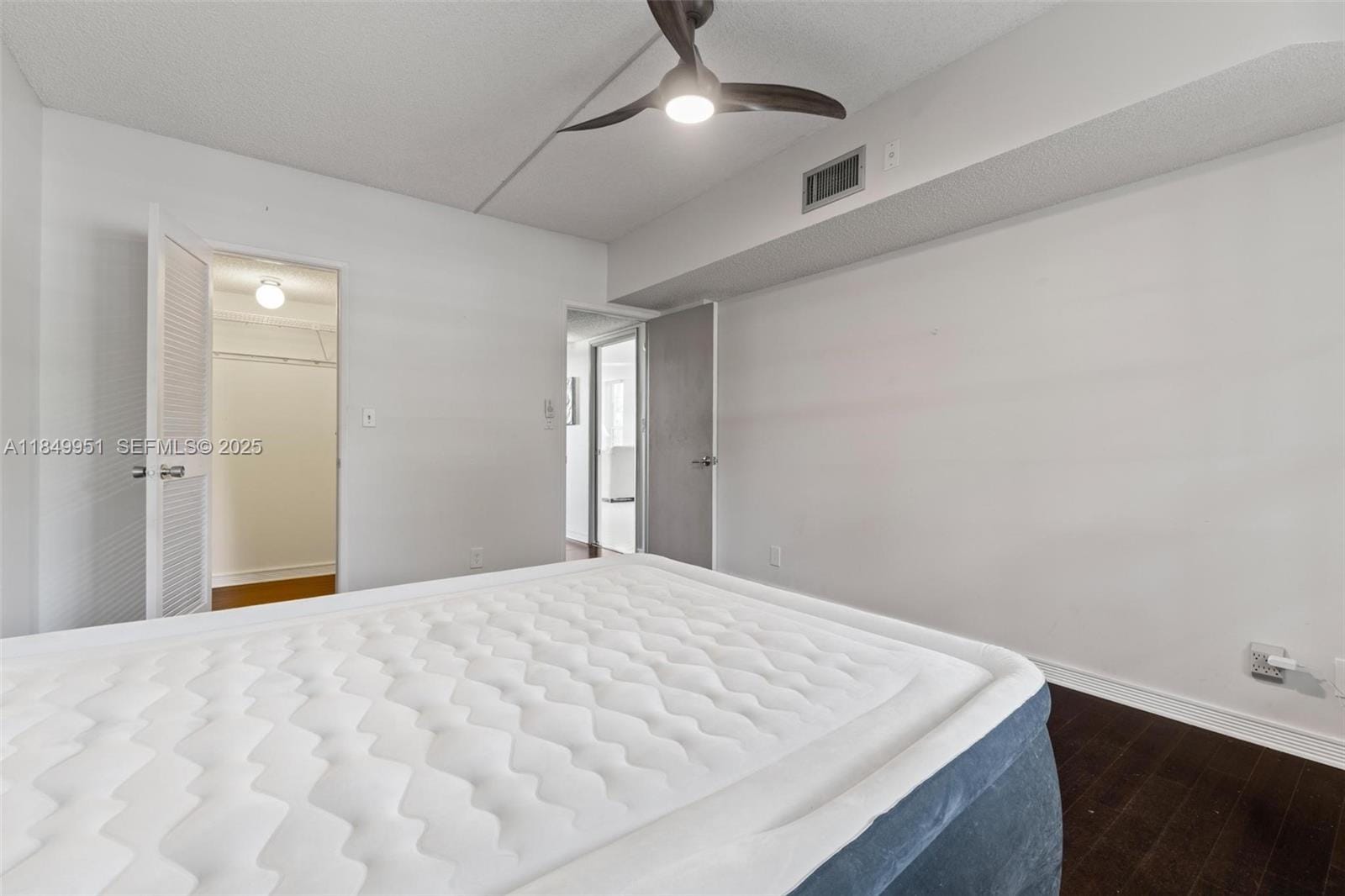 3970 Oaks Clubhouse Drive 104, Pompano Beach, FL 33069 photo 23