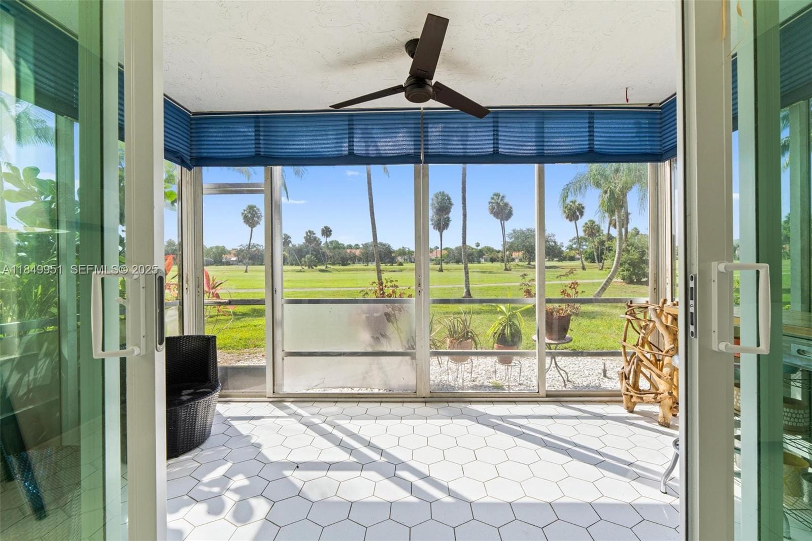 3970 Oaks Clubhouse Drive 104 — photo 8