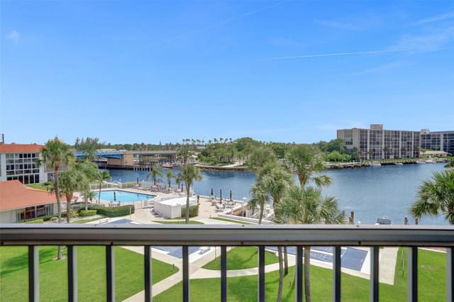 105 NE 19th Avenue 452, sold in Penthouse North, Deerfield Beach, FL