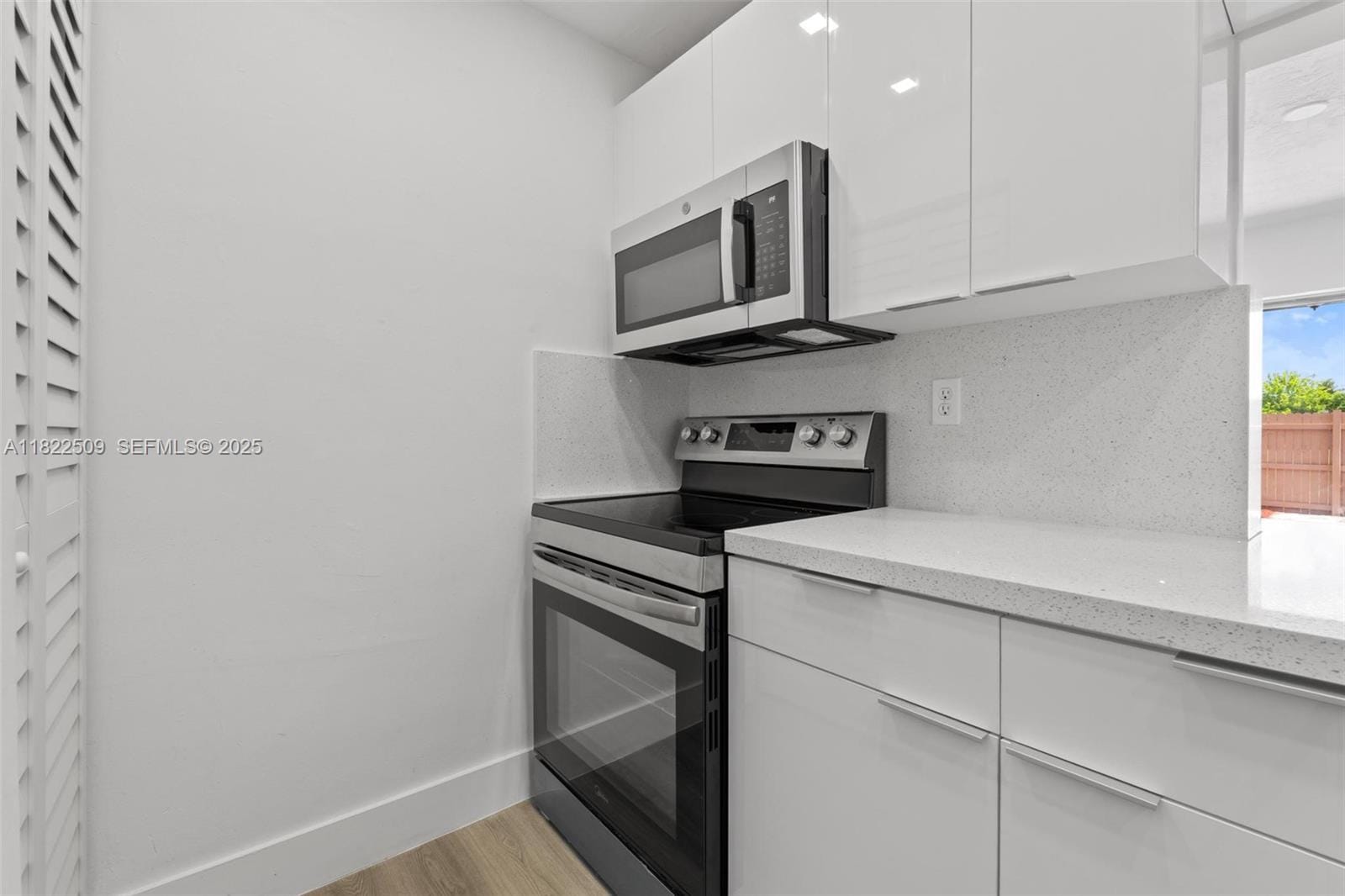 2778 NW 196th Street — photo 8