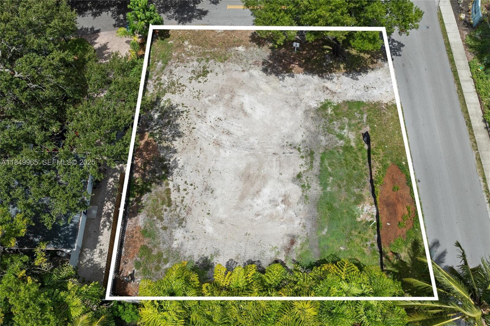 90 NE 21st Court — photo 10