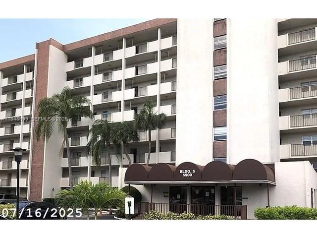 5900 NW 44th Street 701, Lauderhill, FL 33319
