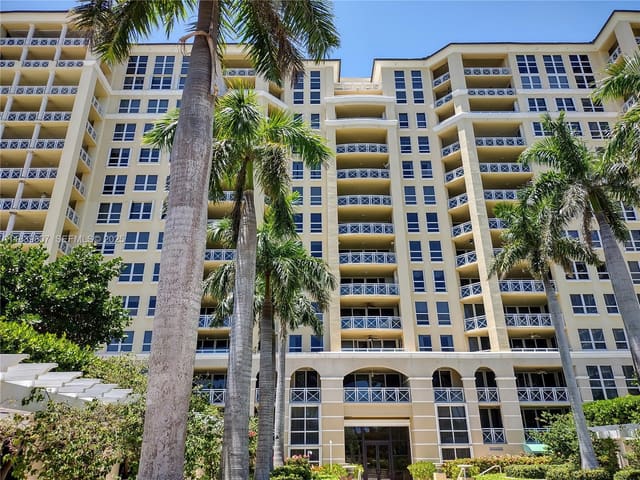 445 Grand Bay Drive 601, sold in Grand Bay Residences Cond, Key Biscayne, FL