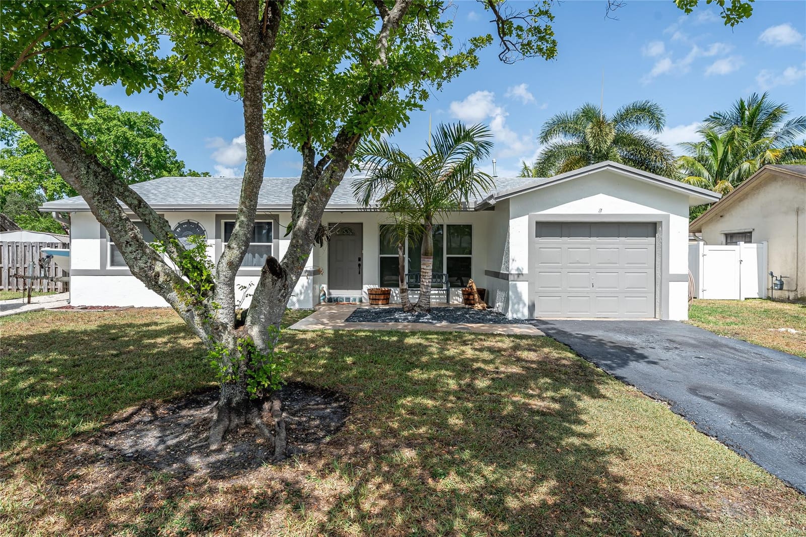 4360 NW 116th Avenue — photo 3