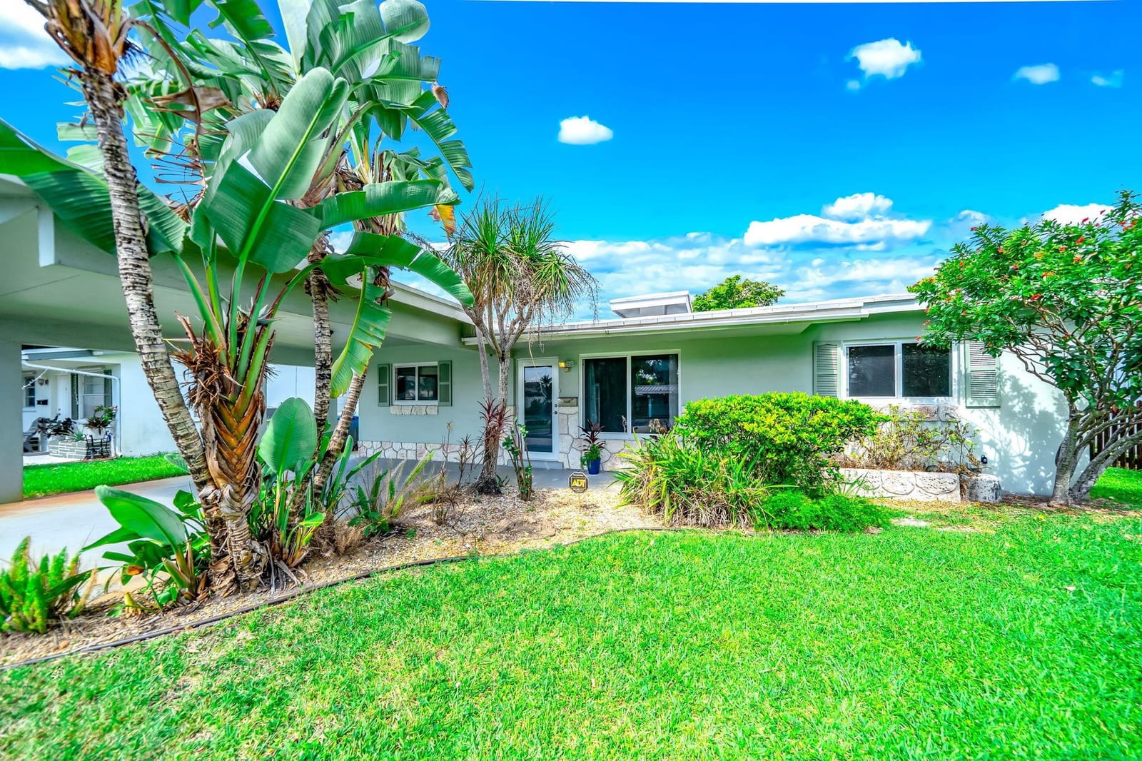 4401 NE 13th Avenue, Oakland Park, FL 33334