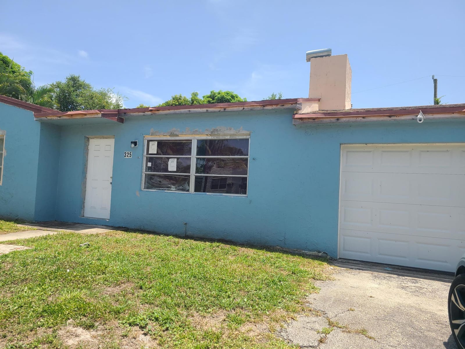 325 Silver Beach Road, Riviera Beach, FL 33403