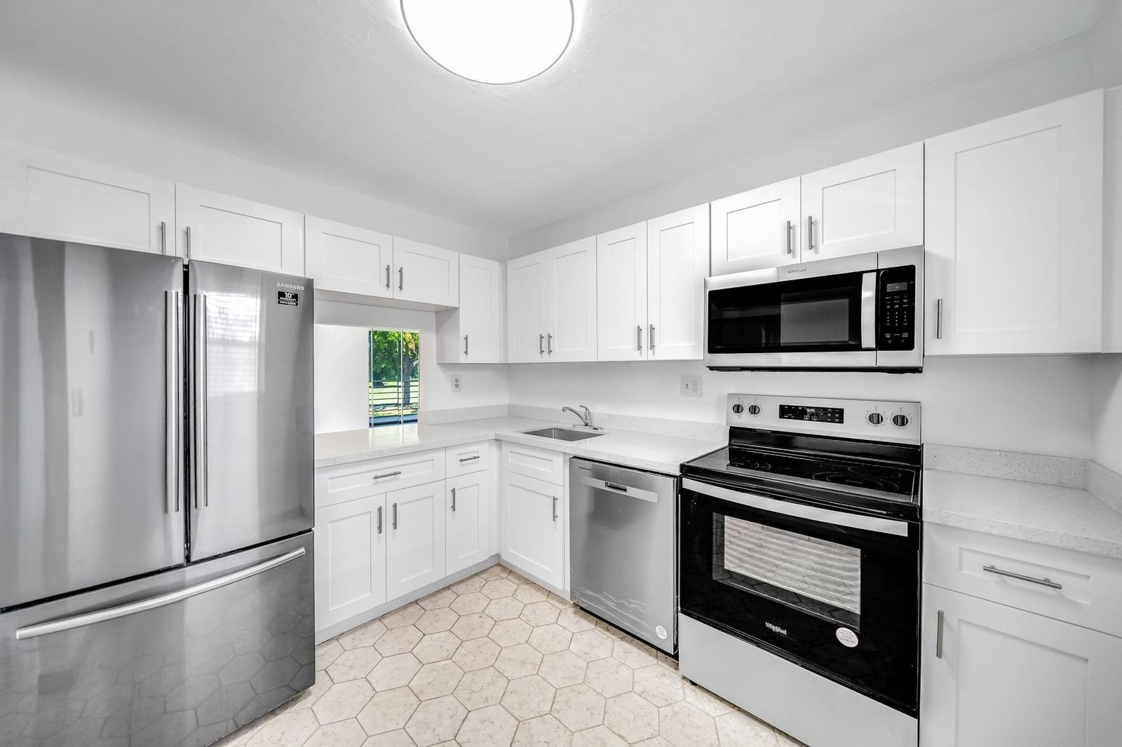 8320 Sands Point Boulevard 208M, Tamarac, FL 33321