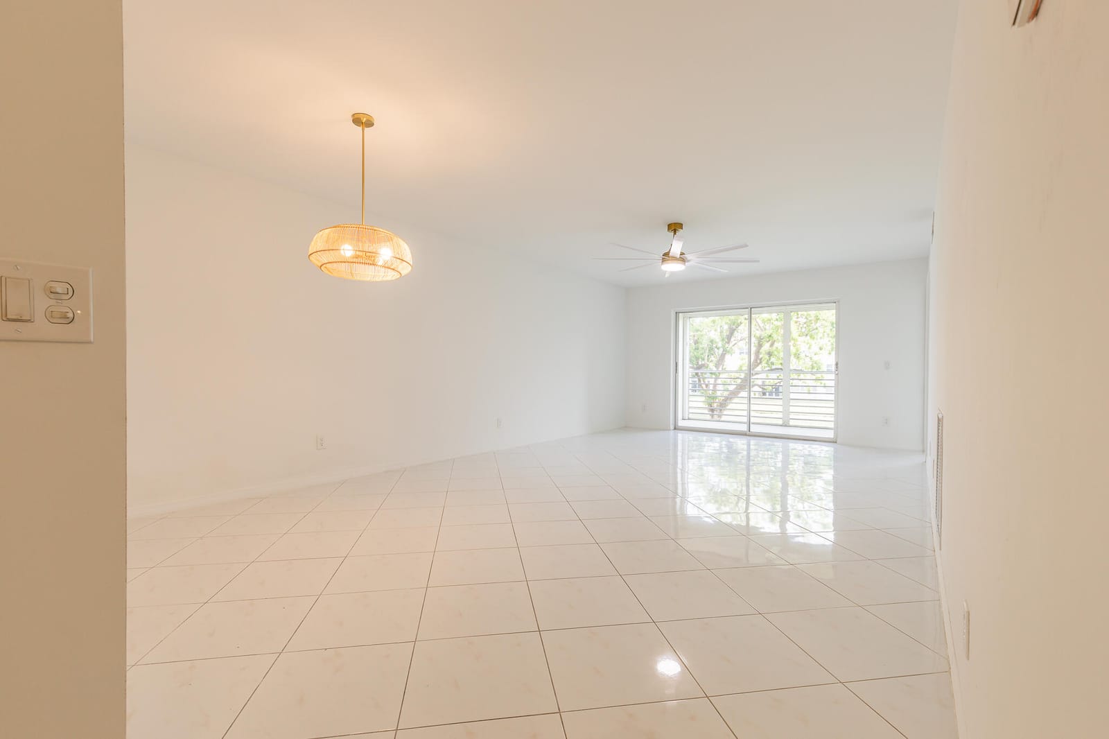 10315 NW 24th Pl Place 204, Sunrise, FL 33322