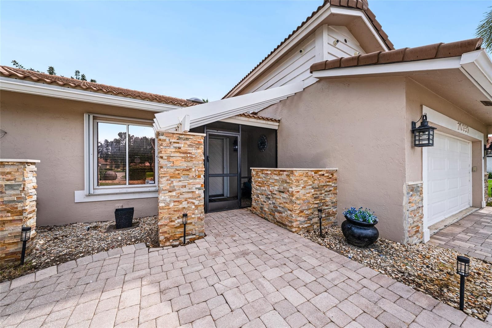 10939 NW 9th Manor — photo 4