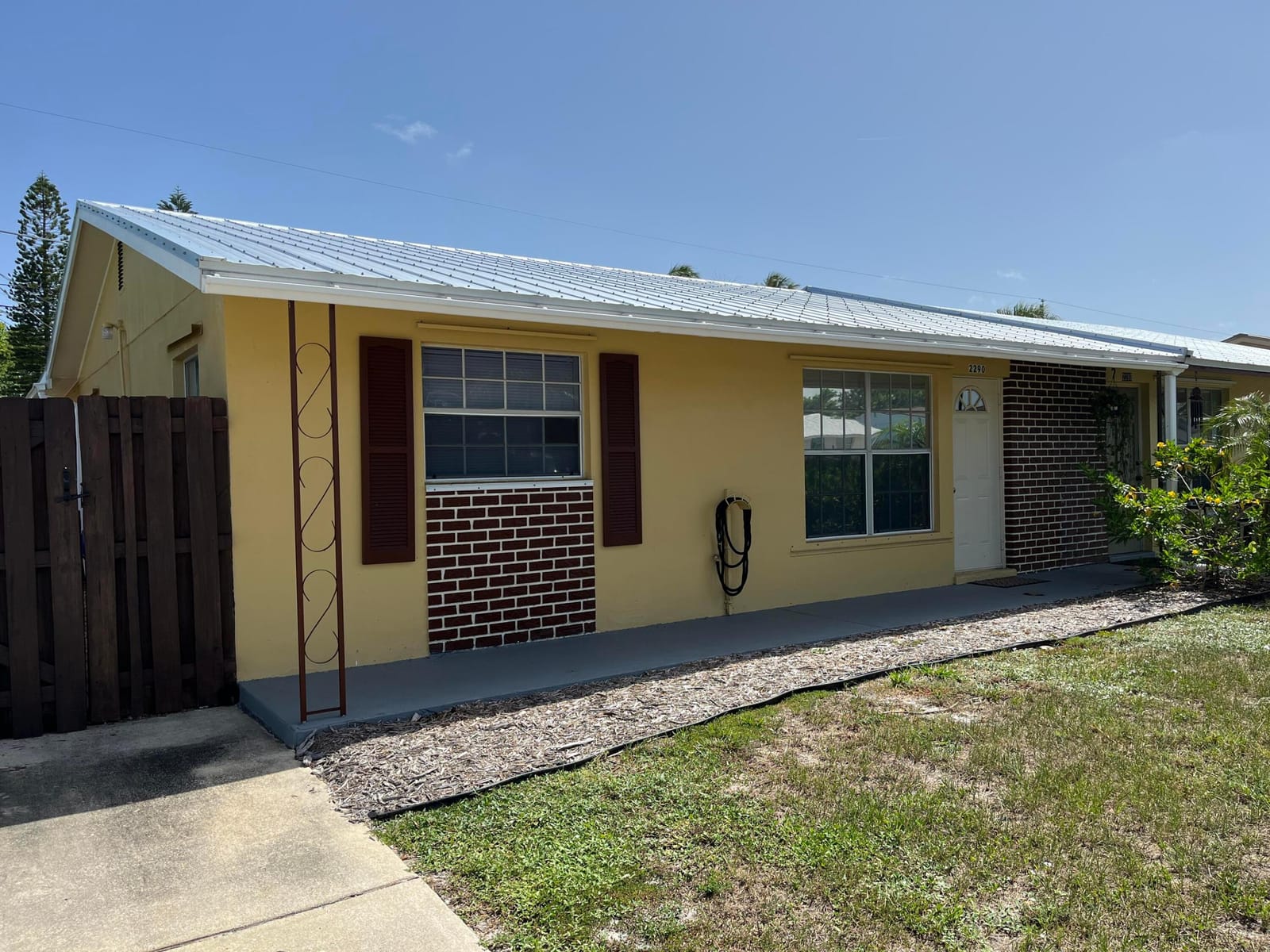 2290 NE Rustic Way, Jensen Beach, FL 34957