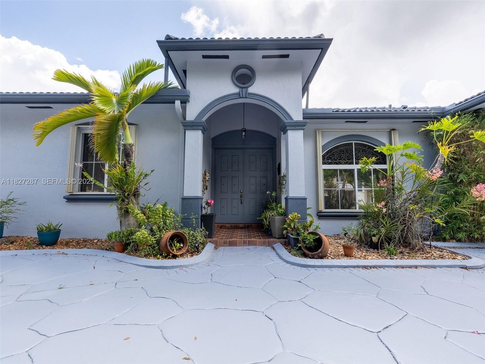 16523 NW 77th Path, Miami Lakes, FL 33016 photo 2