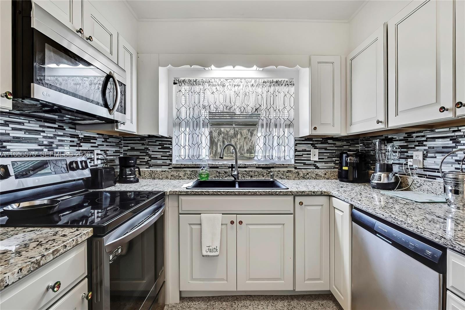 685 Afterglow Circle, FL 34429 photo 29